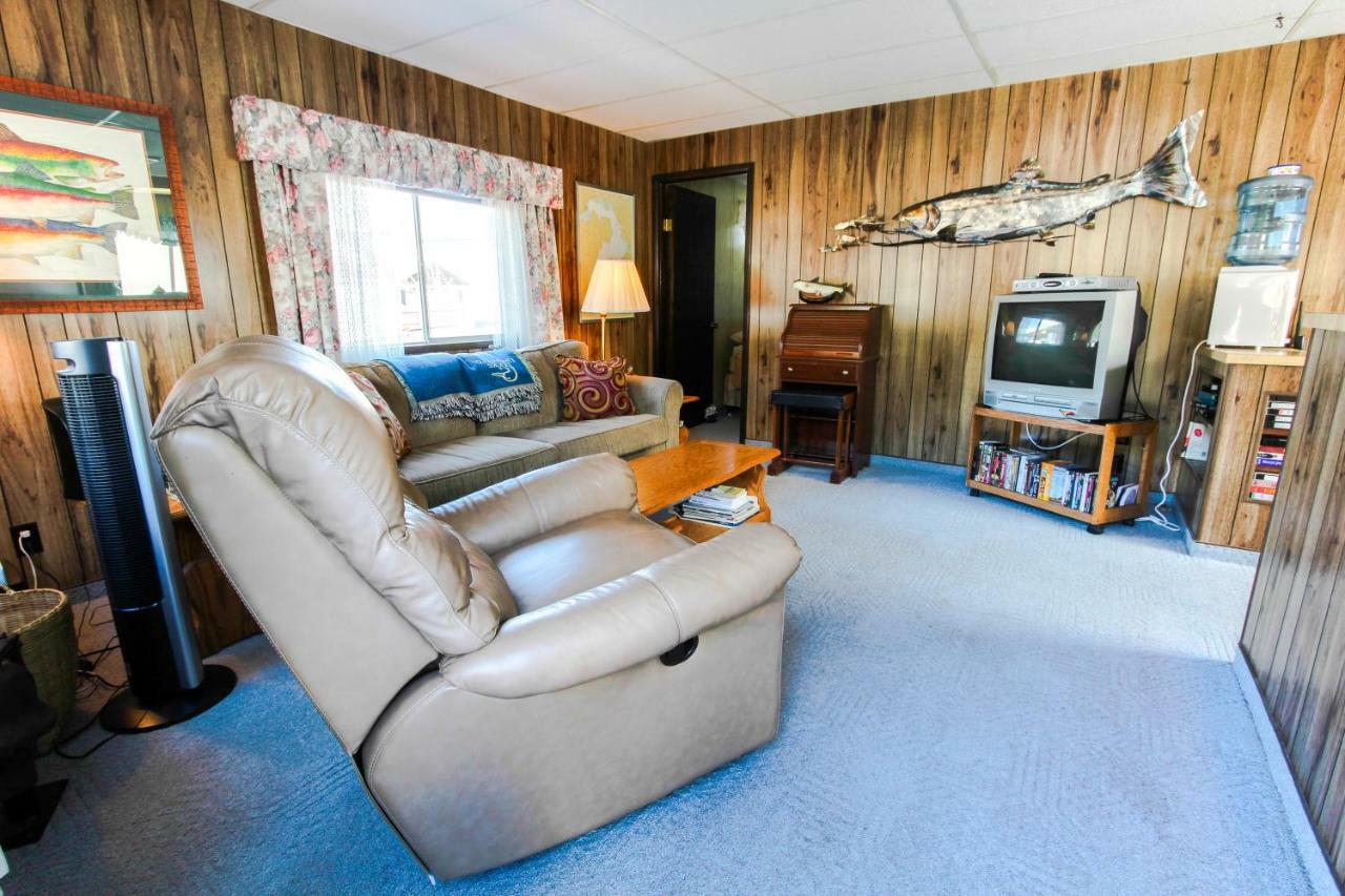 Athol Scenic Bay Float Home Hideaway מראה חיצוני תמונה